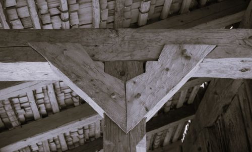 Holzbearbeitung Zimmermann