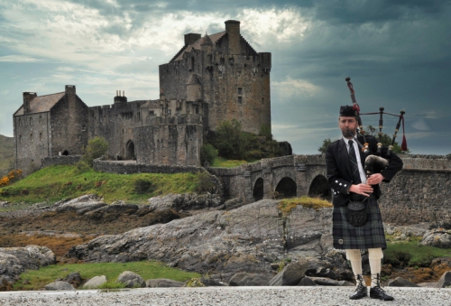 2009 Schottland,  Dudelsackplayer
